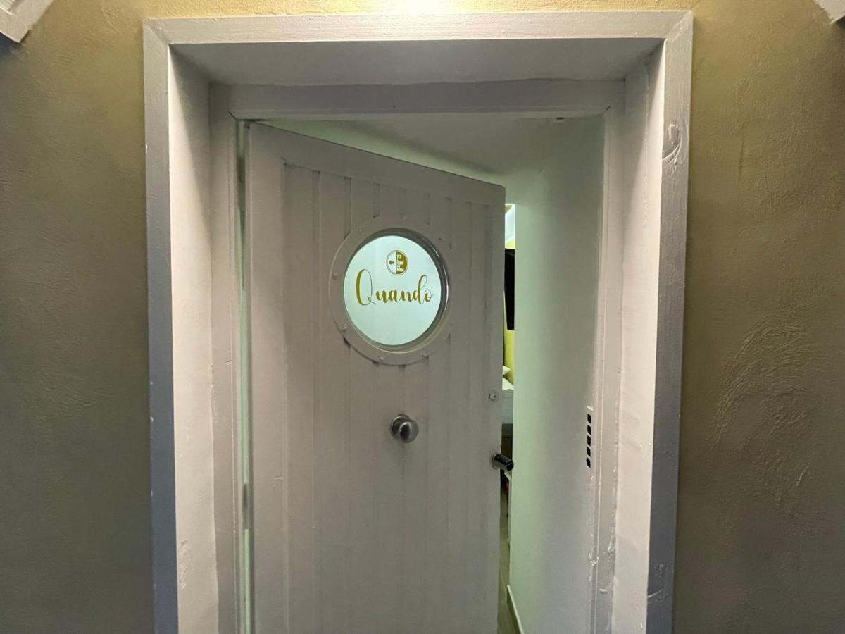 Yes I Know My Room - Mini Room Martiri เนเปิลส์ ภายนอก รูปภาพ